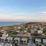 View13 Apartment